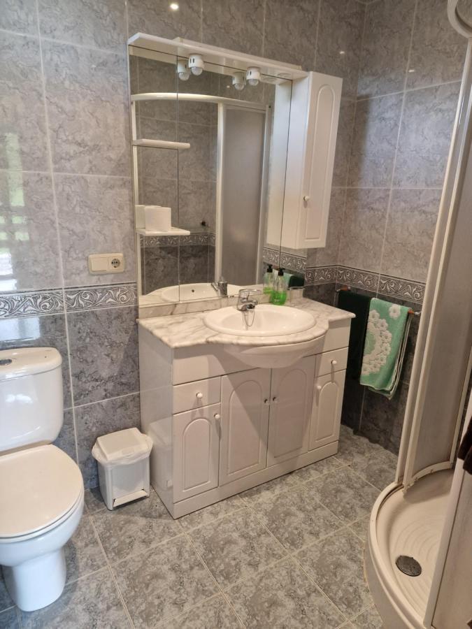 Bera  Hostal Lizuniaga מראה חיצוני תמונה
