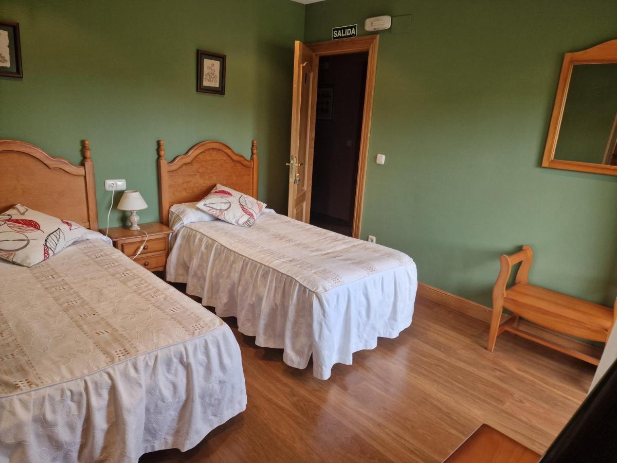 Bera  Hostal Lizuniaga מראה חיצוני תמונה