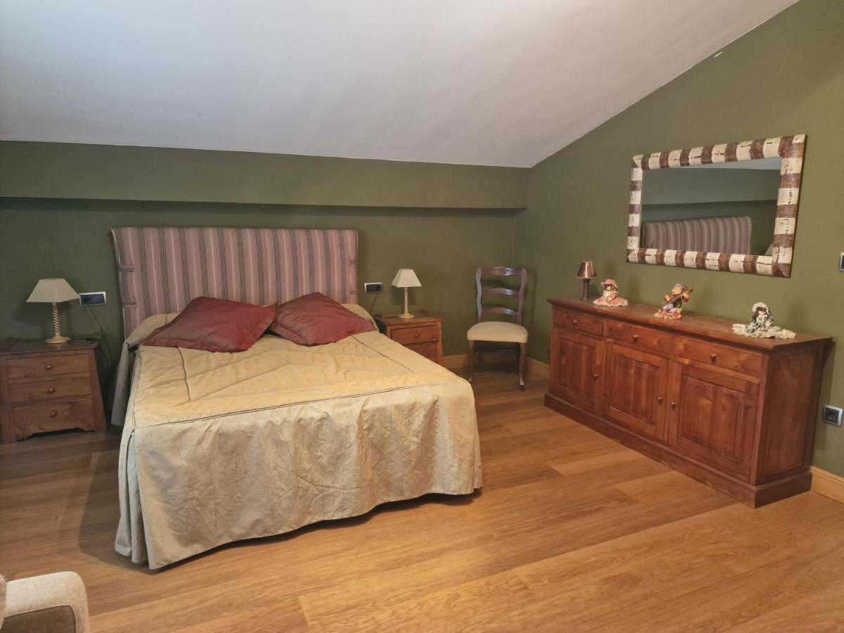 Bera  Hostal Lizuniaga מראה חיצוני תמונה