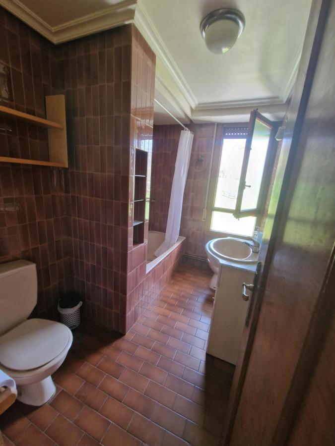 Bera  Hostal Lizuniaga מראה חיצוני תמונה