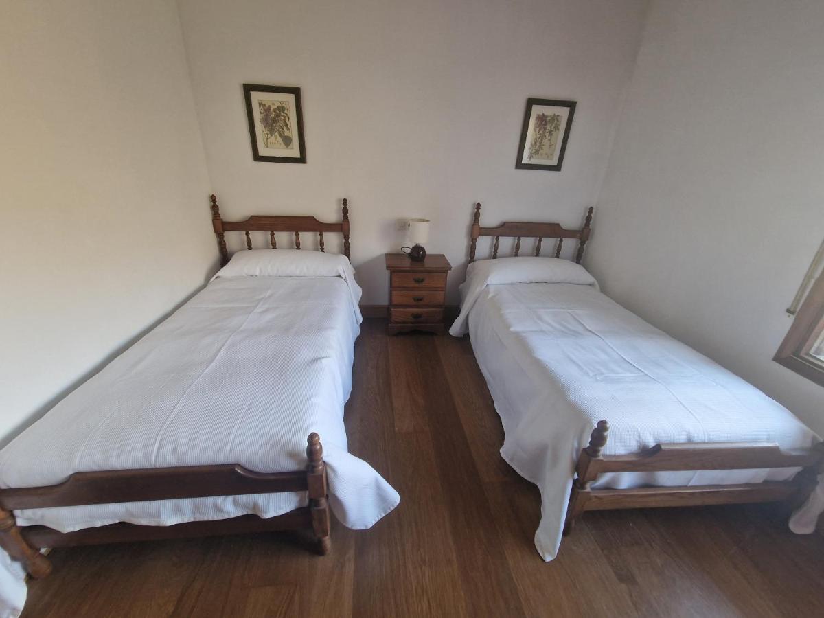 Bera  Hostal Lizuniaga מראה חיצוני תמונה